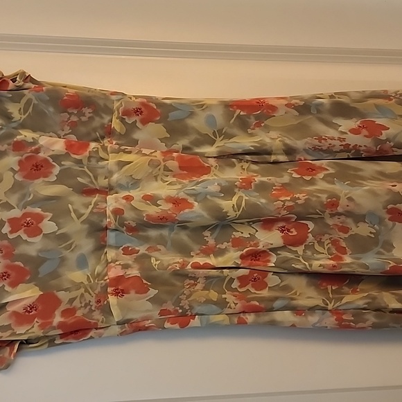 The Limited Silk Dress - Picture 5 of 5